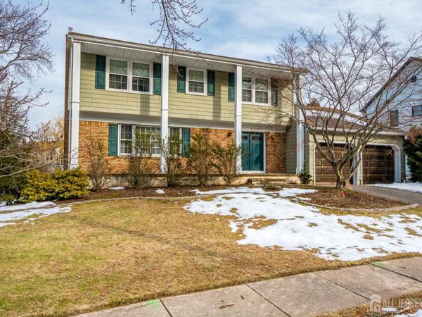 34 Stratford Circle, Edison, NJ 08820