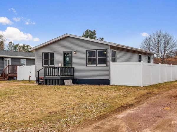 W8213 Harmon STREET, Holmen, WI 54636