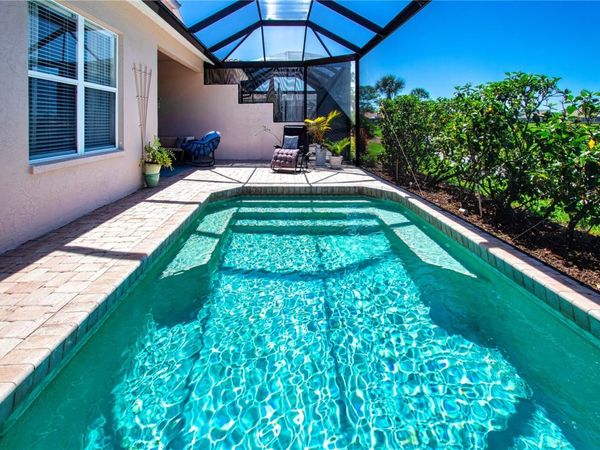 9448 FOREST HILLS CIRCLE, SARASOTA, FL 34238