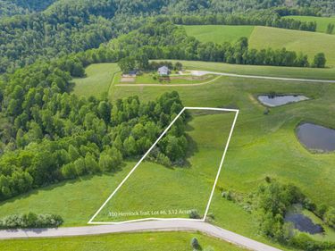 100 Hemlock Trail, Morehead, KY 40351