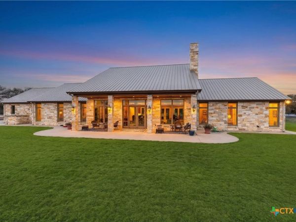 630 N County Road 531 , Mullin, TX 76864