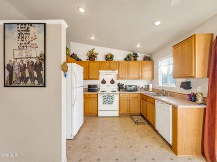 17391 Desert Lake Drive, Reno, NV 89508 Photo