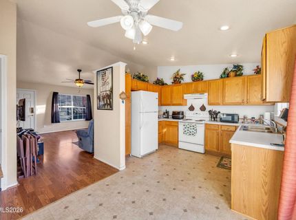 17391 Desert Lake Drive, Reno, NV 89508 Photo