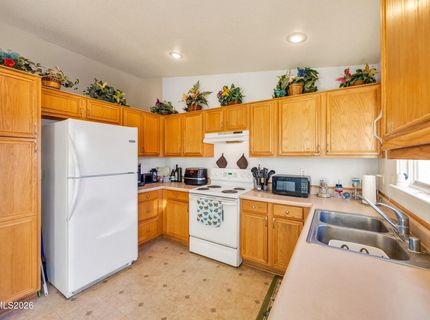 17391 Desert Lake Drive, Reno, NV 89508 Photo