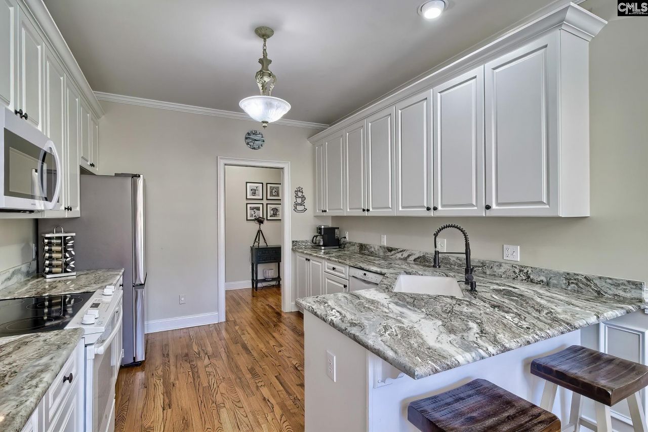 433 Oxenbridge Way  Photo 12