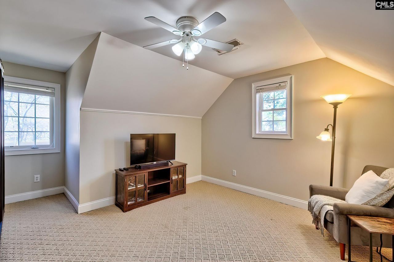 433 Oxenbridge Way  Photo 25