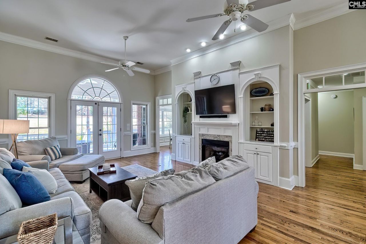 433 Oxenbridge Way  Photo 6