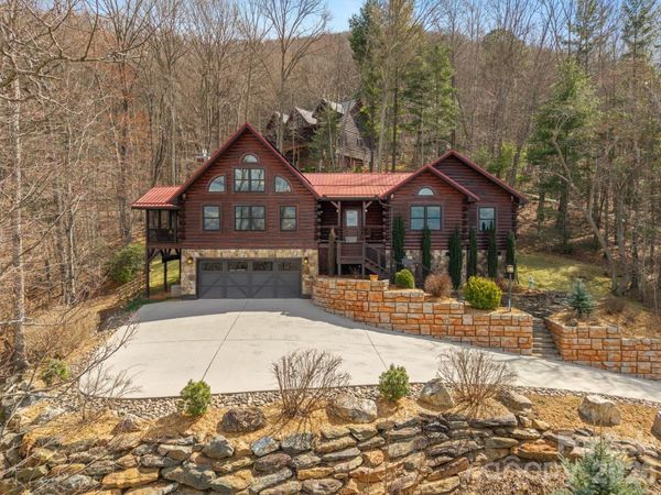 6 Tallwood Road , Leicester, NC 28748