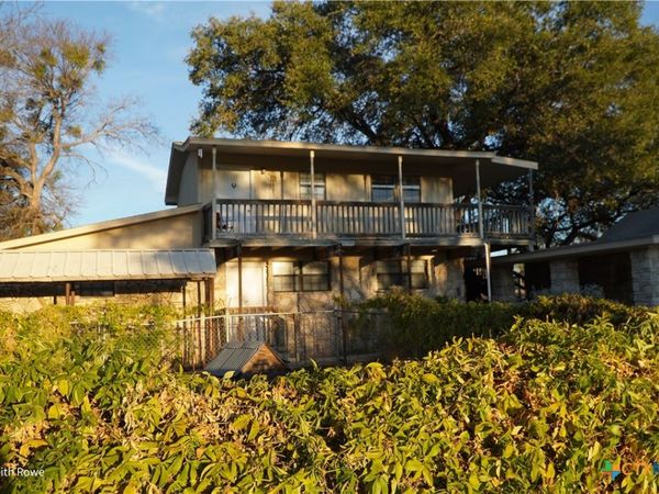 503 E Avenue G, Lampasas, TX 76550