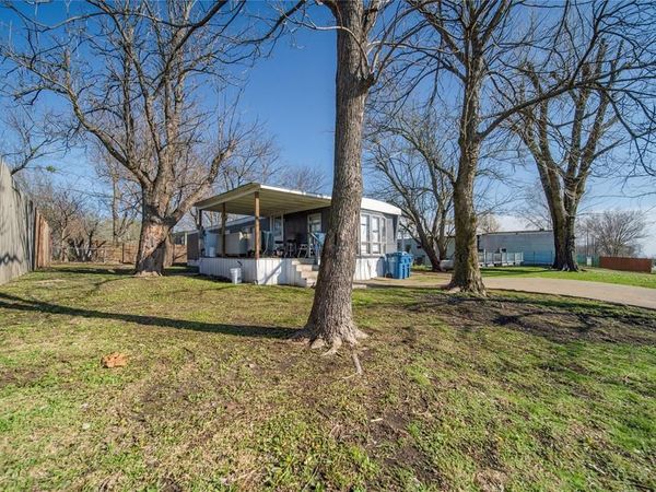 327 Chris Drive, Rockwall, TX 75032