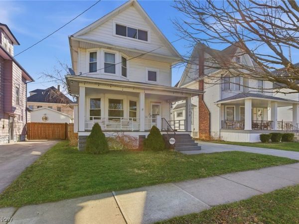 1279 Beach Avenue, Lakewood, OH 44107