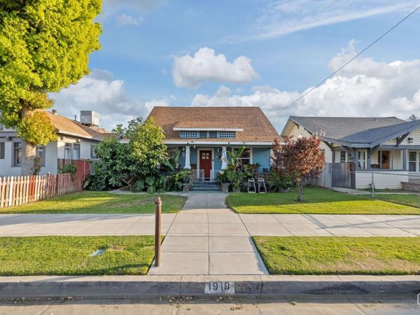 1919 Maple Avenue, Bakersfield, CA 93304