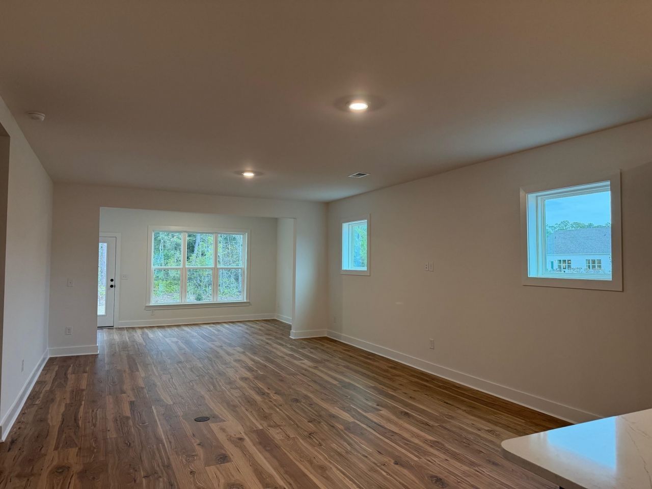 98 Anna Marie Way Photo 10