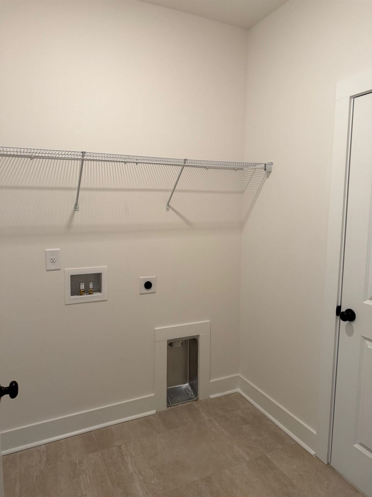 98 Anna Marie Way Photo 11