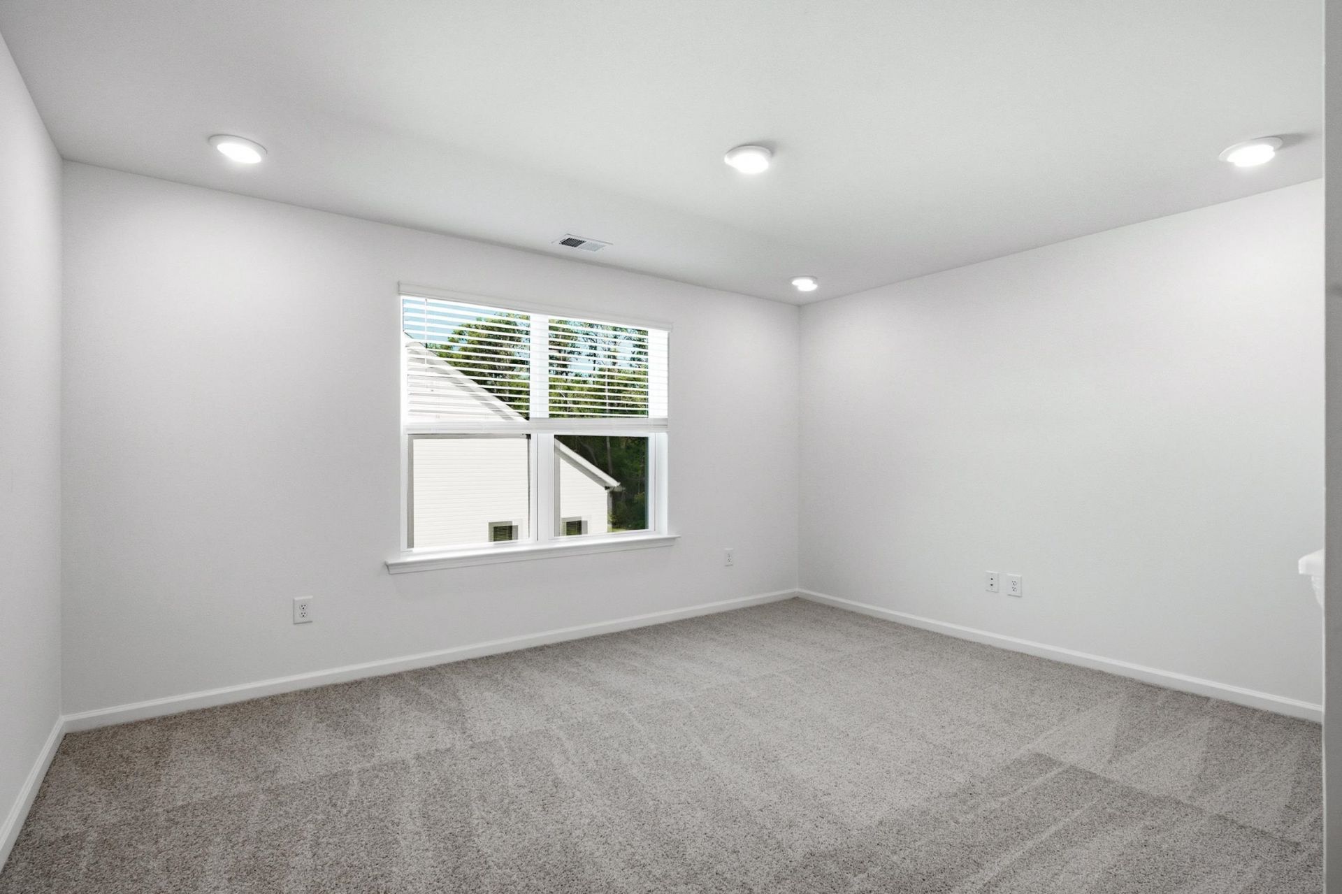 98 Anna Marie Way Photo 30