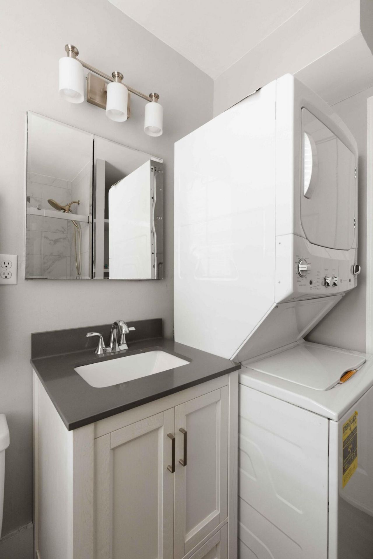 123 Smith Street Photo 15