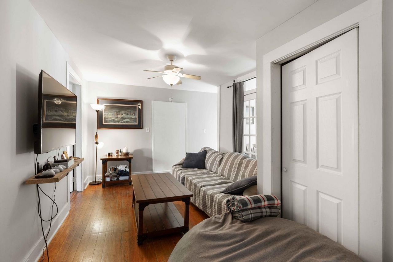 123 Smith Street Photo 28