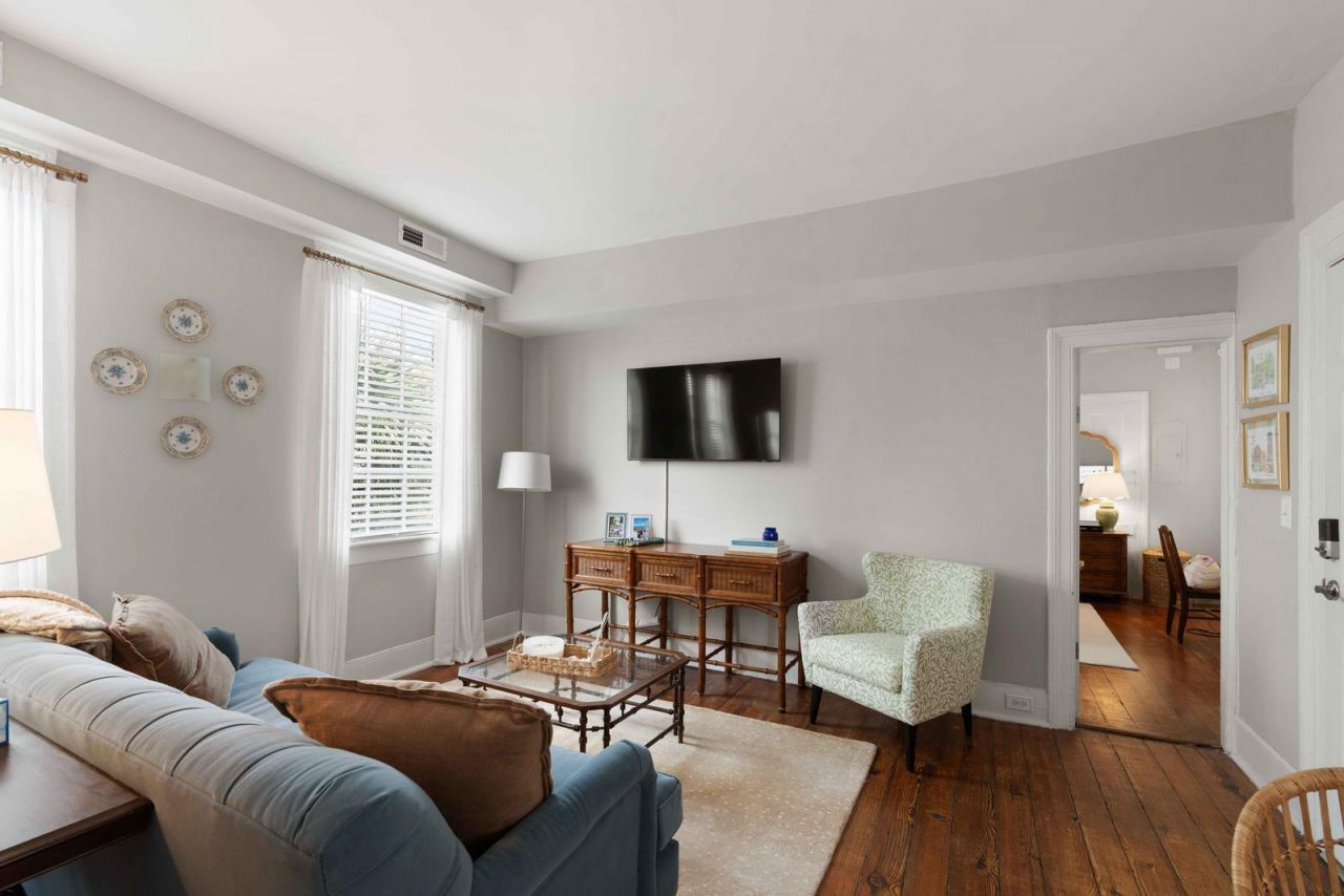 123 Smith Street Photo 5