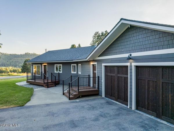 7077 Funkhouser St , Bonners Ferry, ID 83805