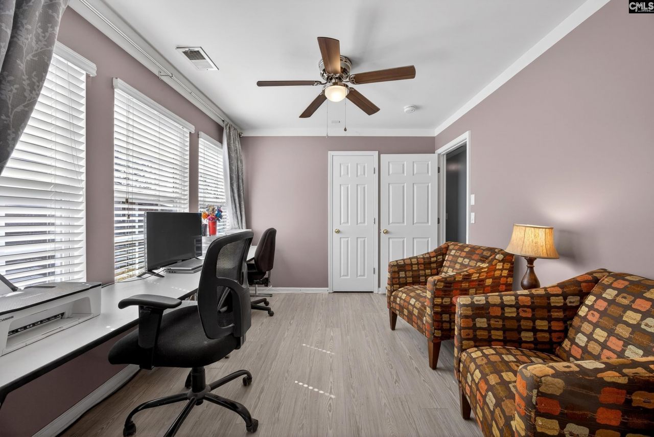 233 Riglaw Circle Photo 17