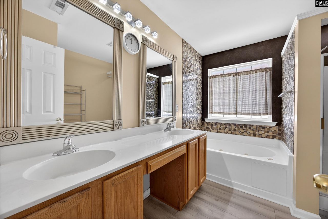 233 Riglaw Circle Photo 28