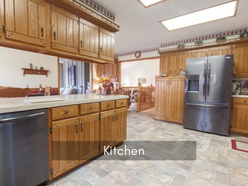 665 Highland Hills Drive, Howard, OH 43028 Photo 8