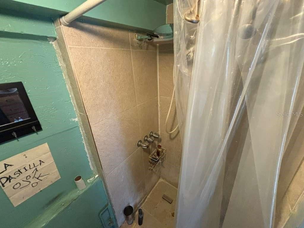 9590 NW 33rd Avenue, Miami, FL 33147 Photo