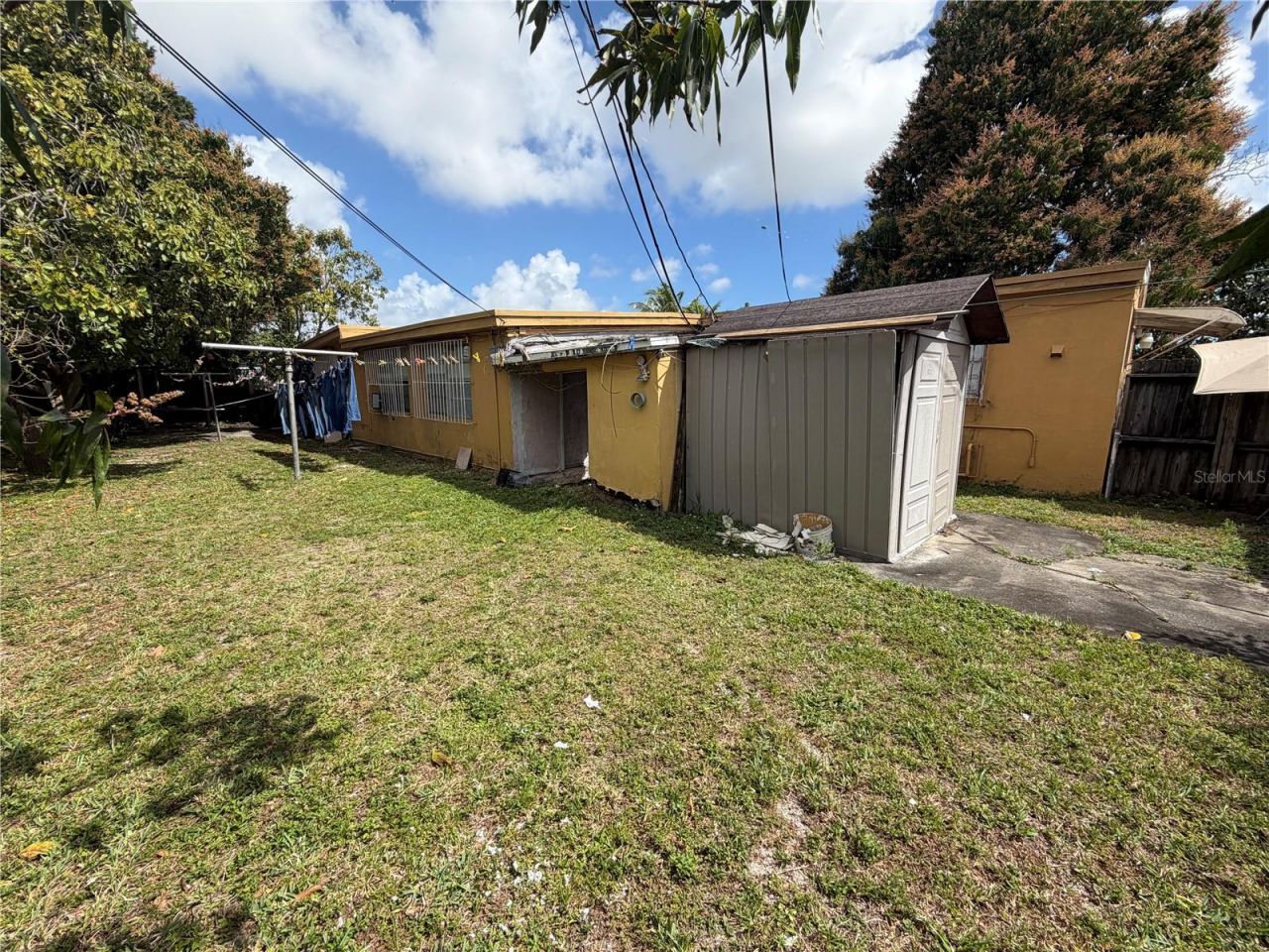 9590 NW 33rd Avenue, Miami, FL 33147 Photo