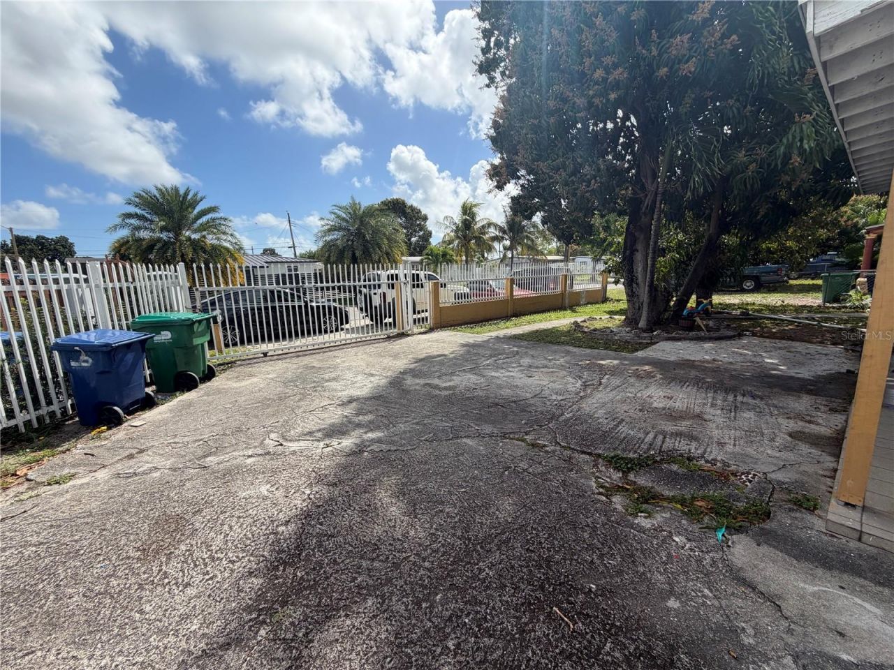9590 NW 33rd Avenue, Miami, FL 33147 Photo