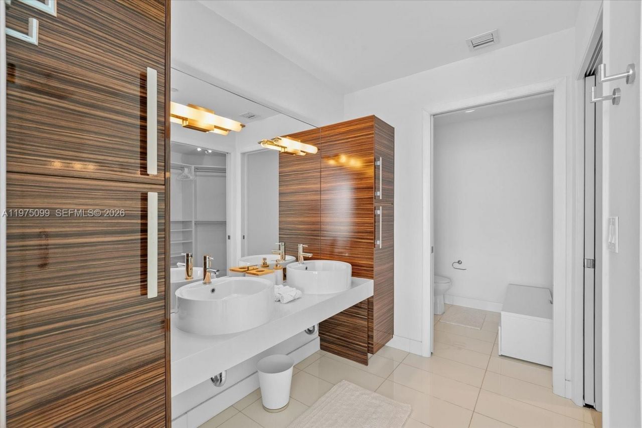 2020 N Bayshore Dr , Unit 605, Miami, FL 33137 Photo