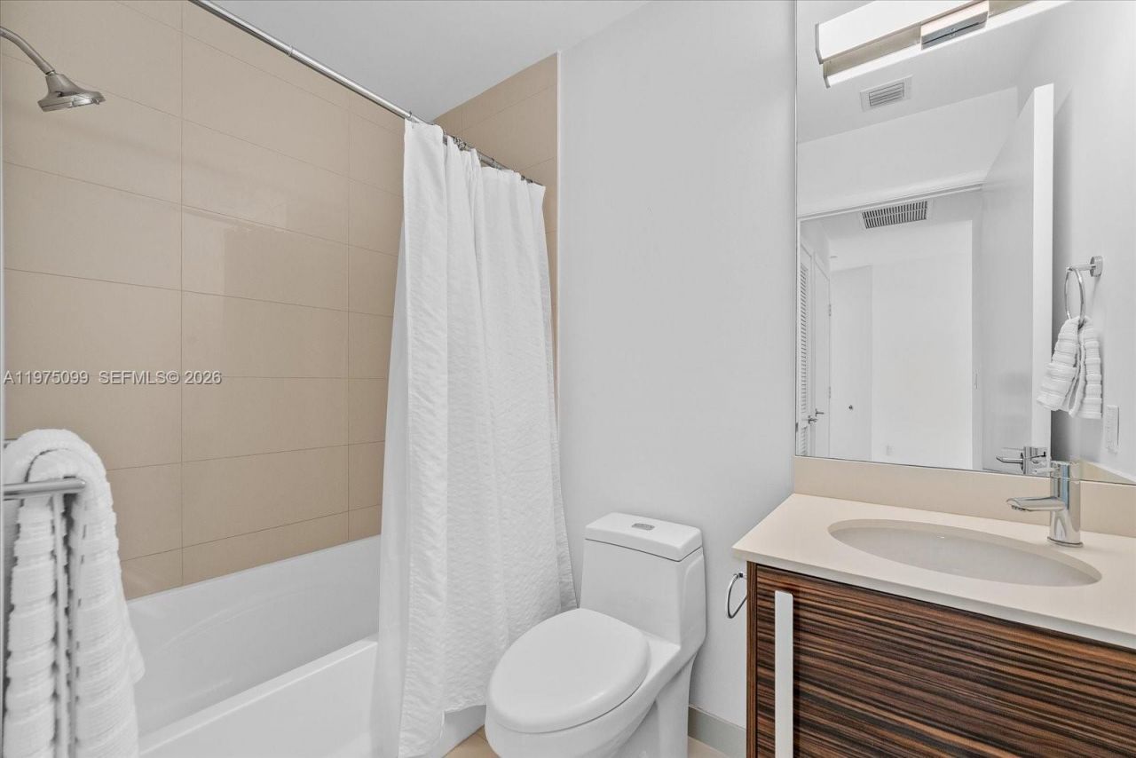 2020 N Bayshore Dr , Unit 605, Miami, FL 33137 Photo