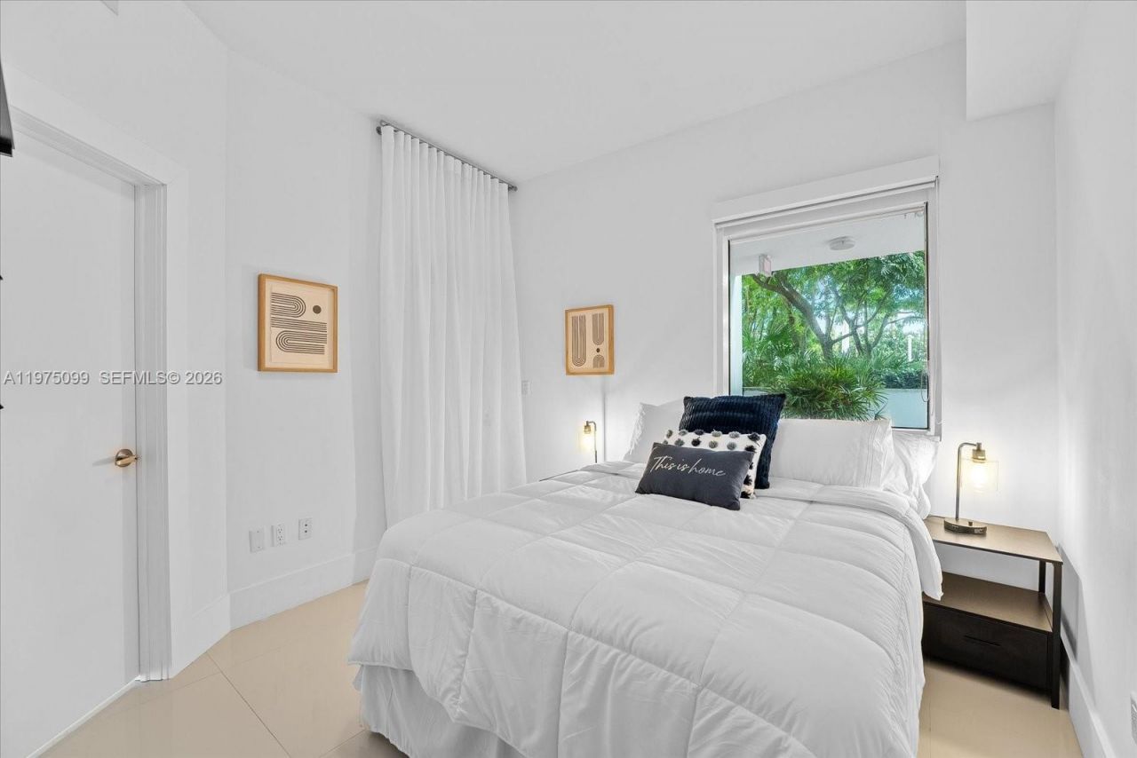 2020 N Bayshore Dr , Unit 605, Miami, FL 33137 Photo