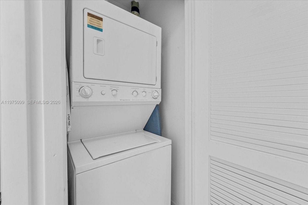 2020 N Bayshore Dr , Unit 605, Miami, FL 33137 Photo