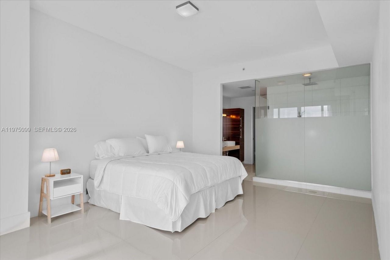 2020 N Bayshore Dr , Unit 605, Miami, FL 33137 Photo