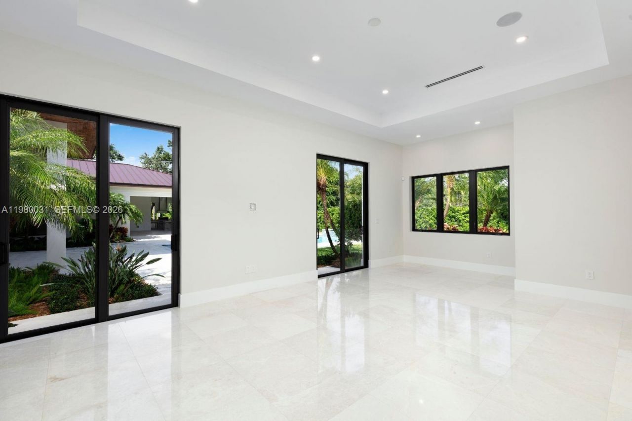 6065 SW 109th St , Pinecrest, FL 33156 Photo