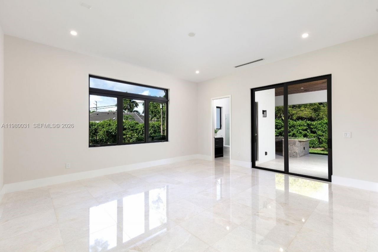 6065 SW 109th St , Pinecrest, FL 33156 Photo