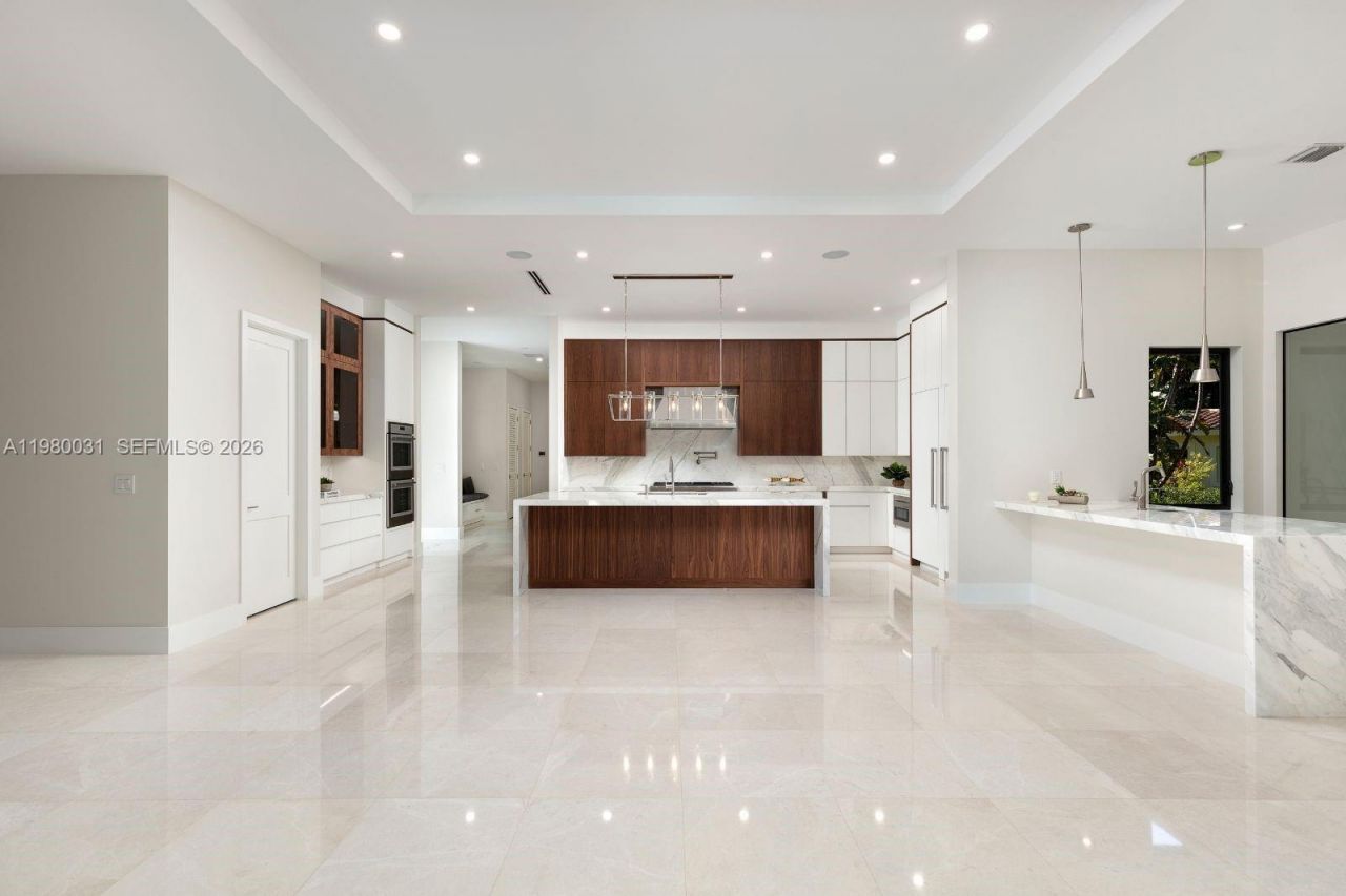 6065 SW 109th St , Pinecrest, FL 33156 Photo