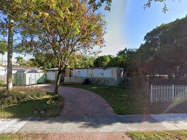 12395 Griffing Blvd , North Miami, FL 33161