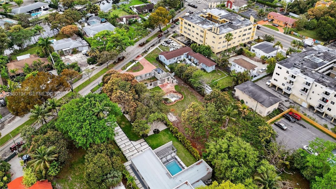 12395 Griffing Blvd , North Miami, FL 33161 Photo