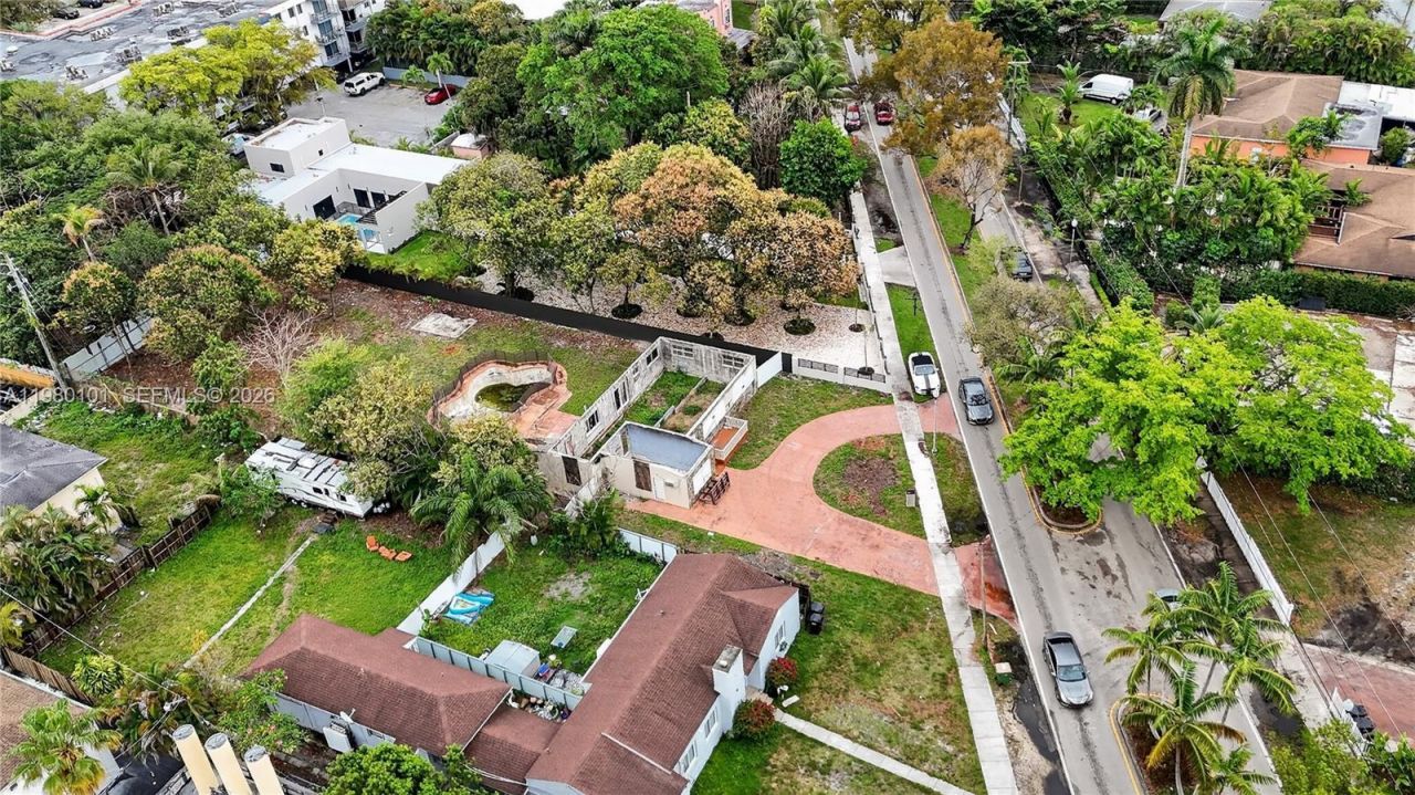 12395 Griffing Blvd , North Miami, FL 33161 Photo