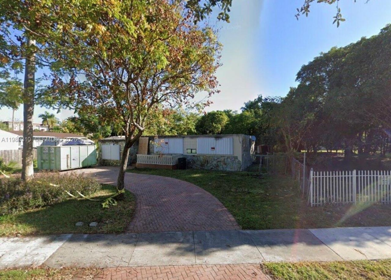 12395 Griffing Blvd , North Miami, FL 33161 Photo
