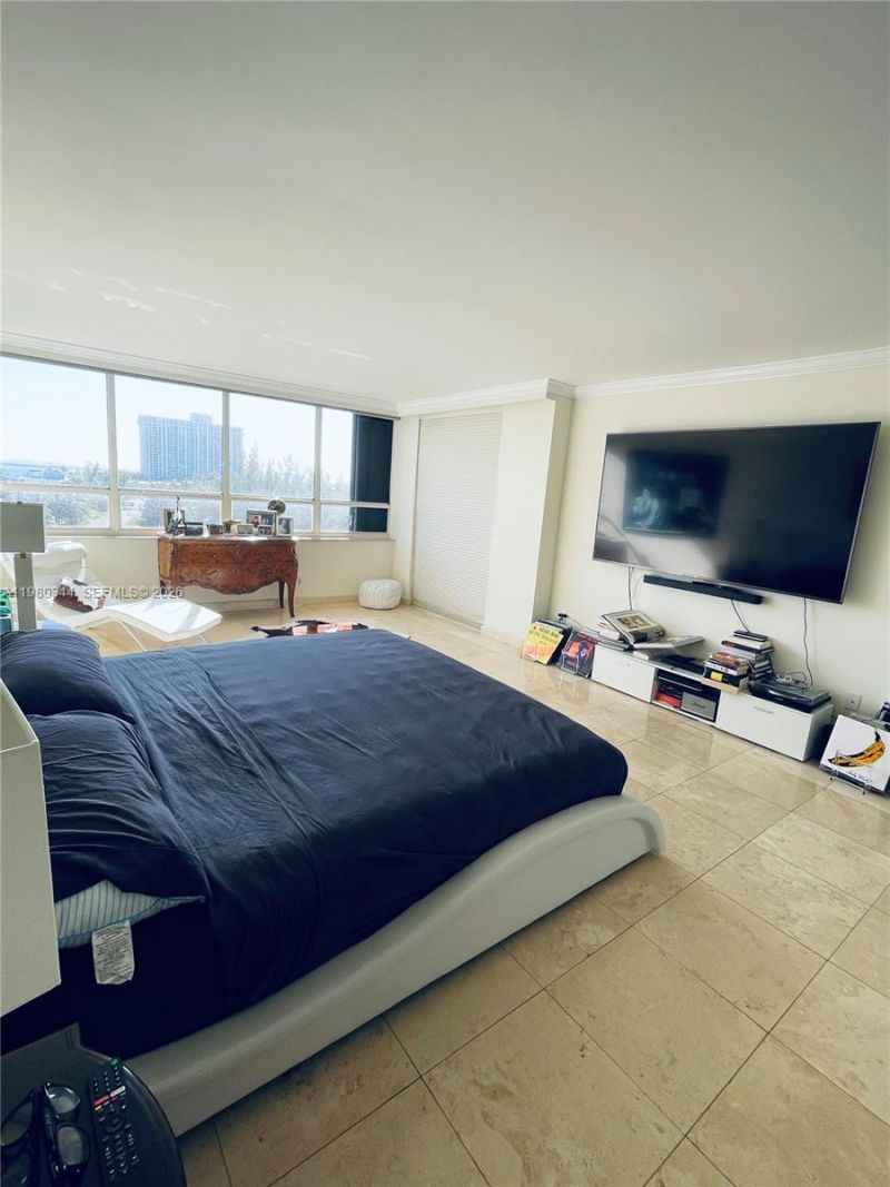 11113 Biscayne Blvd , Unit 553, Miami, FL 33181 Photo