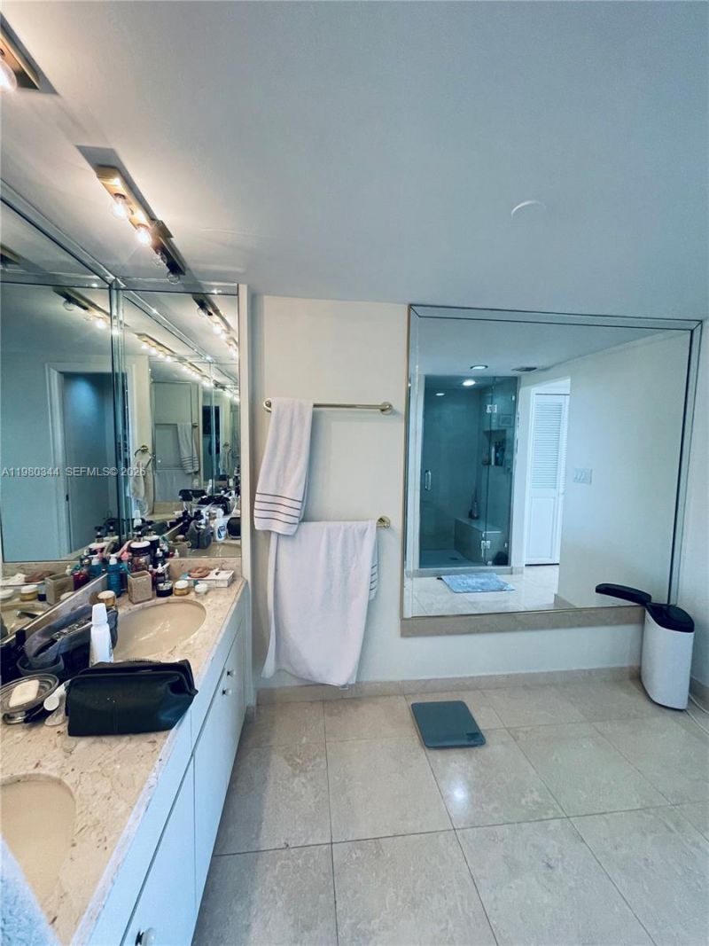 11113 Biscayne Blvd , Unit 553, Miami, FL 33181 Photo