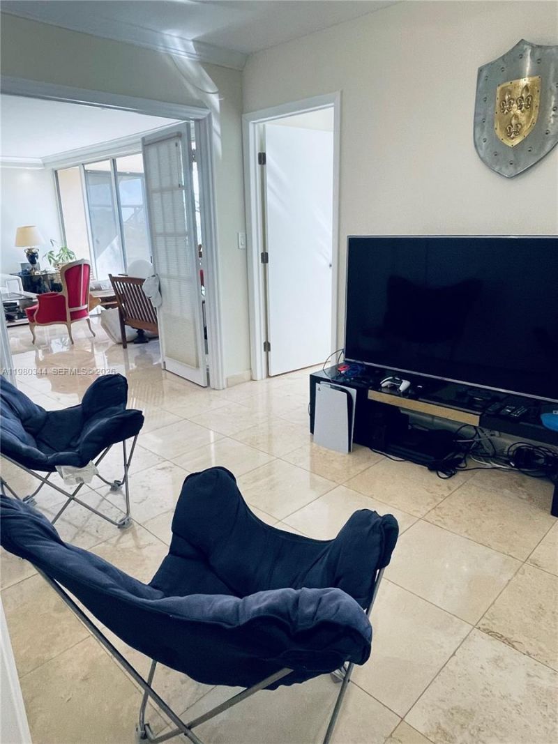 11113 Biscayne Blvd , Unit 553, Miami, FL 33181 Photo