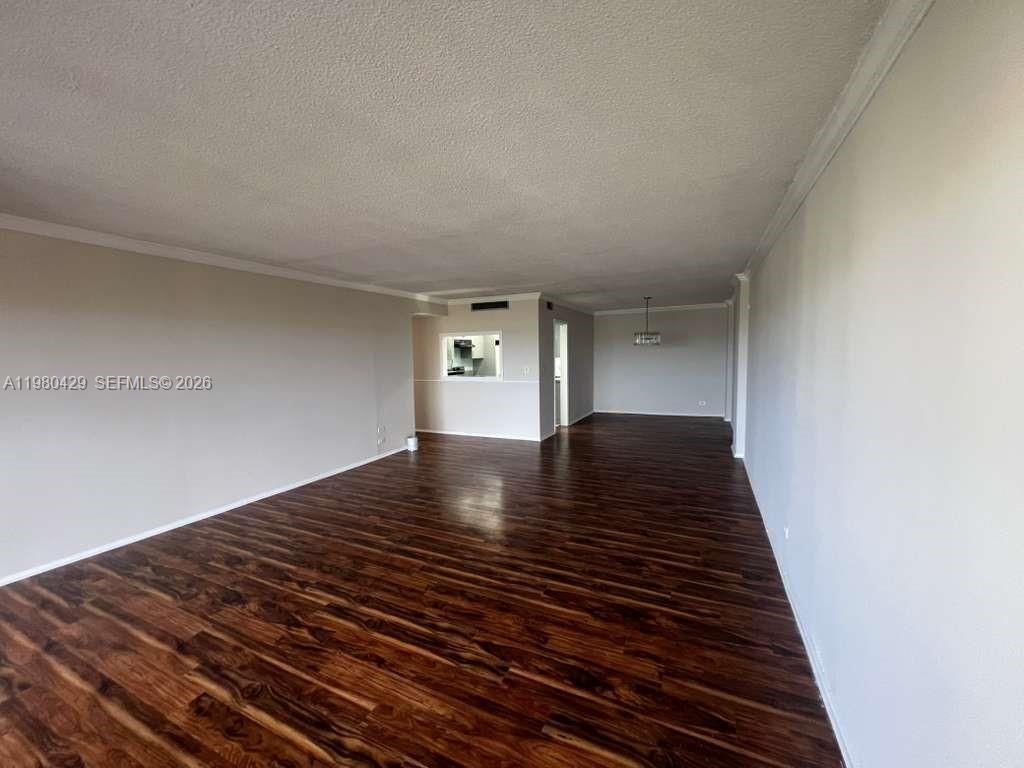 800 NE 195th St , Unit 501, Miami, FL 33179 Photo