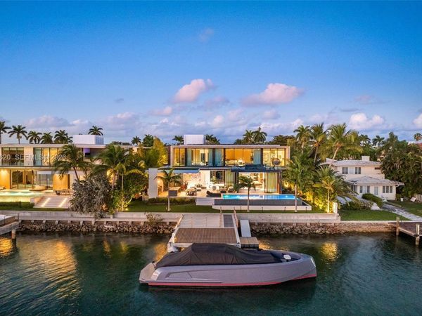 310 S Hibiscus Dr, Miami Beach, FL 33139