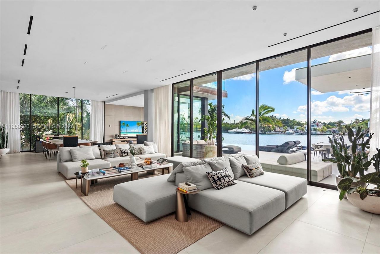 310 S Hibiscus Dr, Miami Beach, FL 33139 Photo
