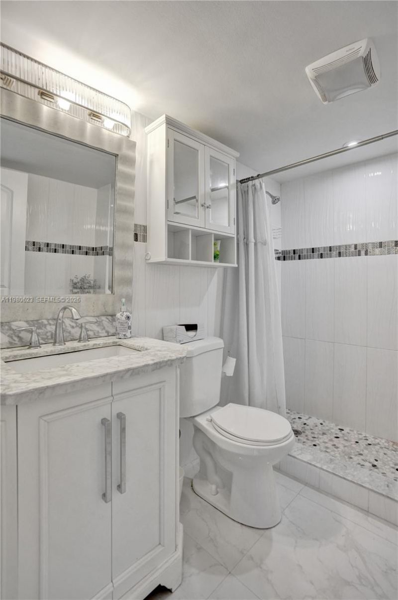 1889 S Ocean Dr , Unit 114, Hallandale Beach, FL 33009 Photo