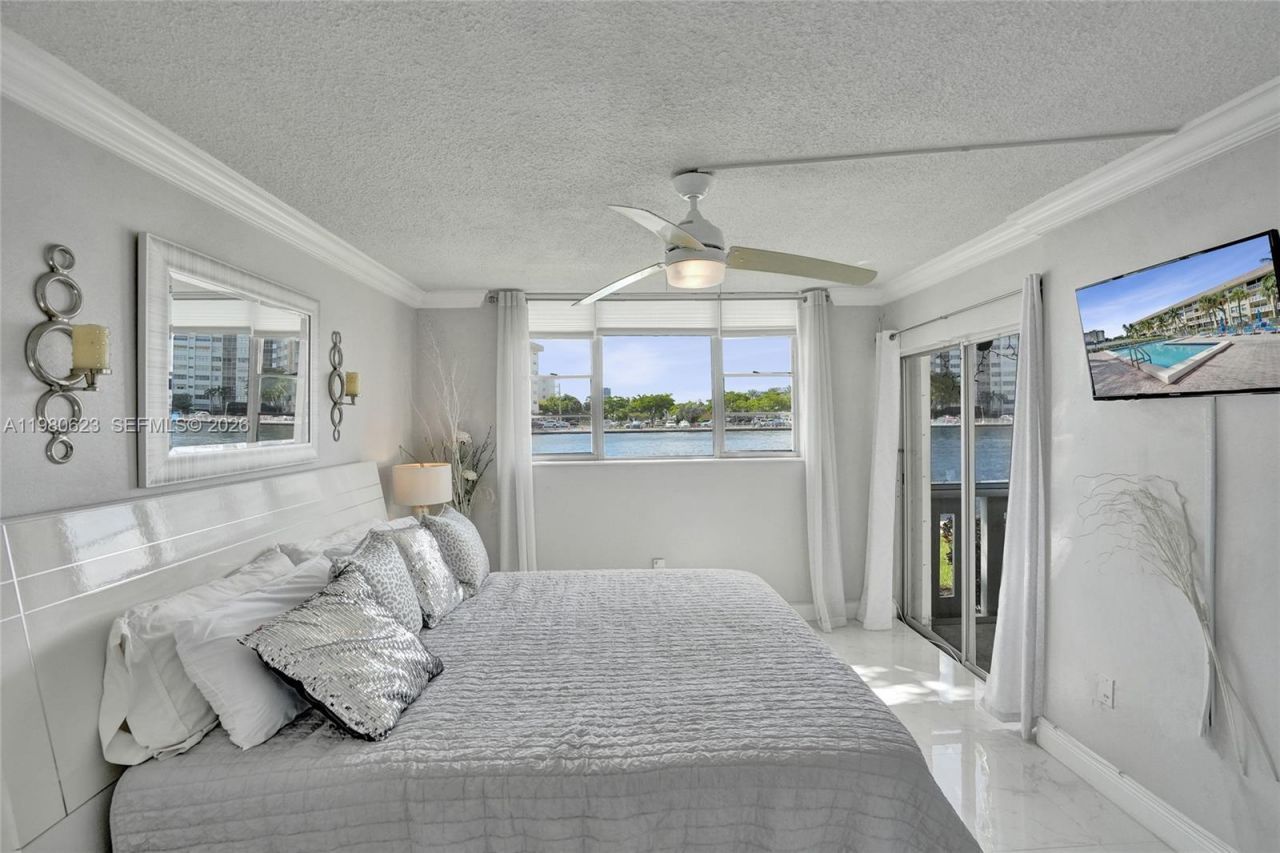 1889 S Ocean Dr , Unit 114, Hallandale Beach, FL 33009 Photo