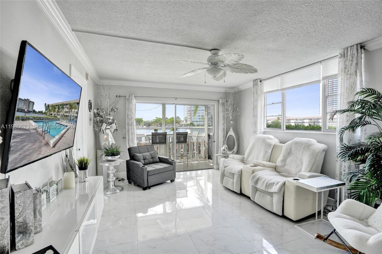 1889 S Ocean Dr , Unit 114, Hallandale Beach, FL 33009 Photo